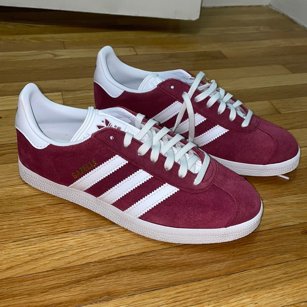 Adidas gazelle in collegiate burgundy - NWT
